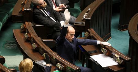 Sejm wznawia obrady. Spór o głosowanie korespondencyjne. [RELACJA NA ŻYWO]