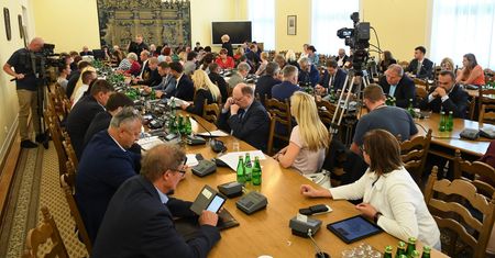 Sejm. Kandydaci na Rzecznika Praw Dziecka bez rekomendacji