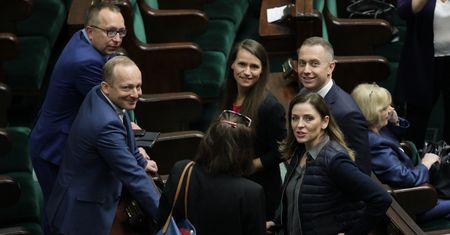 Sejm wznowił obrady w starym składzie. Niecodzienna sytuacja
