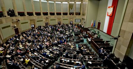 Nowy sondaż wyborczy. PiS mocno w górę, Nowoczesna nie wchodzi do Sejmu
