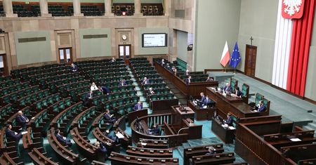 Koronawirus w Polsce. Sejm obradował ws. "Tarczy Antykryzysowej"