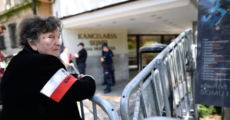 Uczestniczka Powstania Warszawskiego niewpuszczona do Sejmu. "Nieporozumienie"