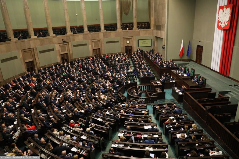 Sejm przyjął w czwartek ustawę modyfikującą budżet na 2019 rok