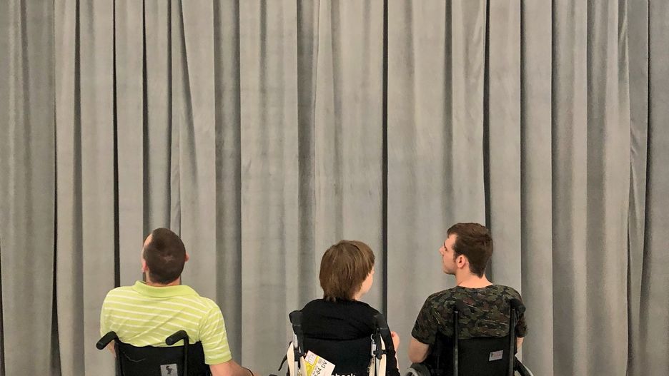 Rodzice okupujący Sejm odcięci 