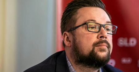 Marcin Kulasek narzekał, że za 9 tys. miesięcznie może nie utrzymać się w Warszawie. Oto jego majątek
