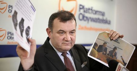 Żona Gawłowskiego zamieściła wymowny wpis na Twitterze. "Tak niedawno bawił się beztrosko z wnukiem"