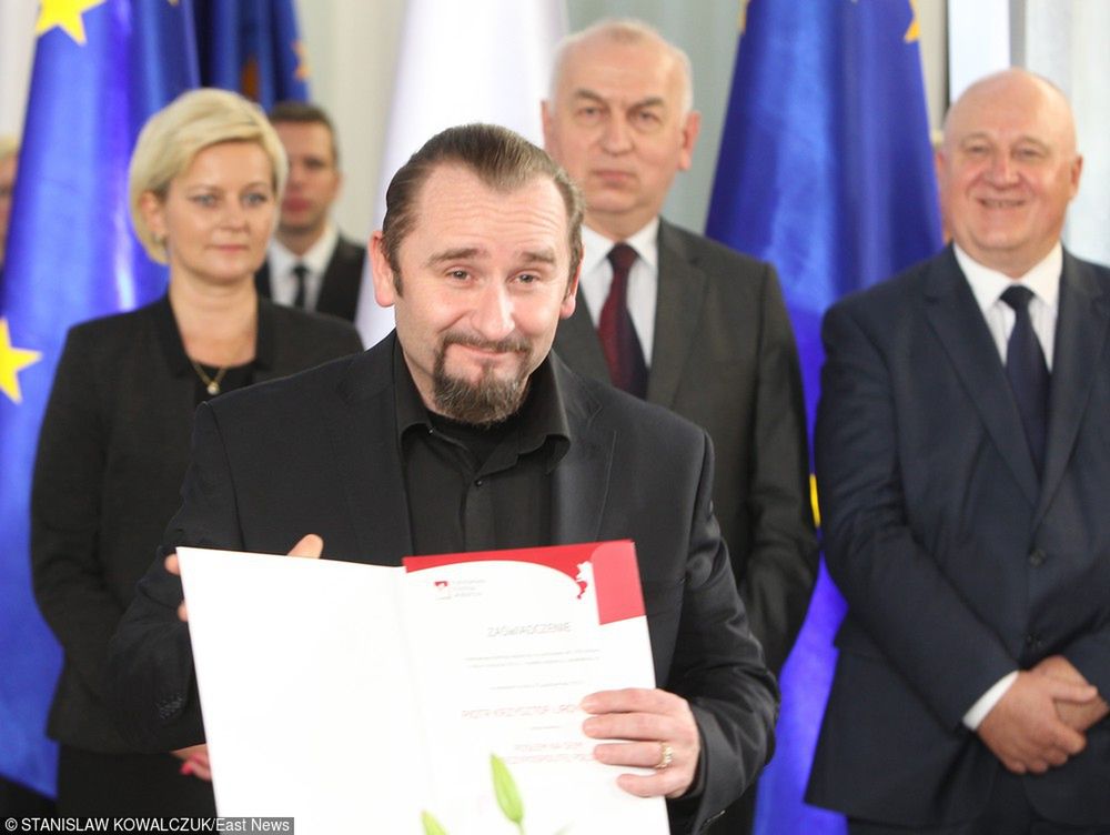 Długa droga Liroya do Sejmu. Jego żona to as w rękawie?