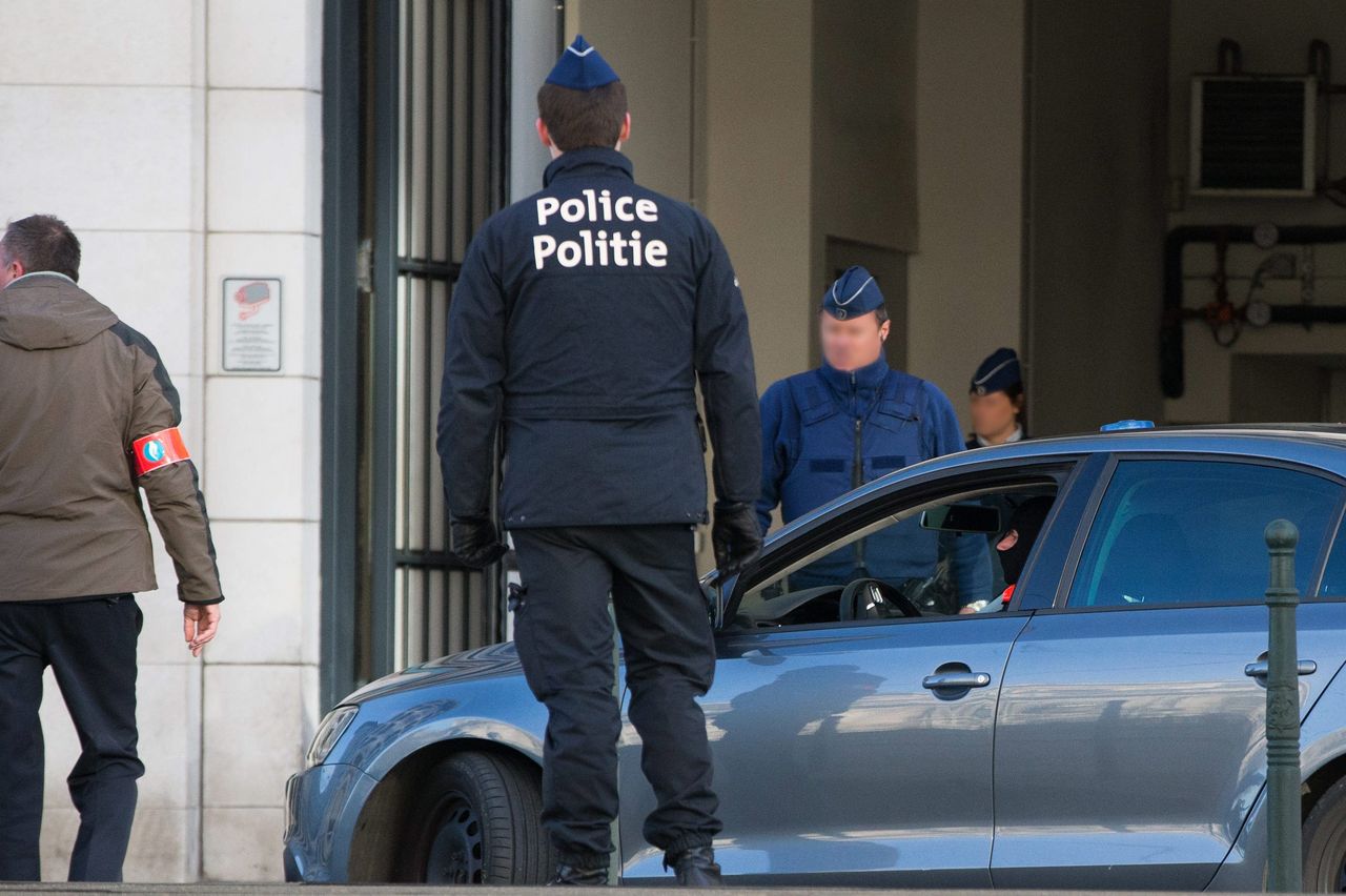 Strzały w Brukseli. Kierowca twierdził, że w aucie ma bombę