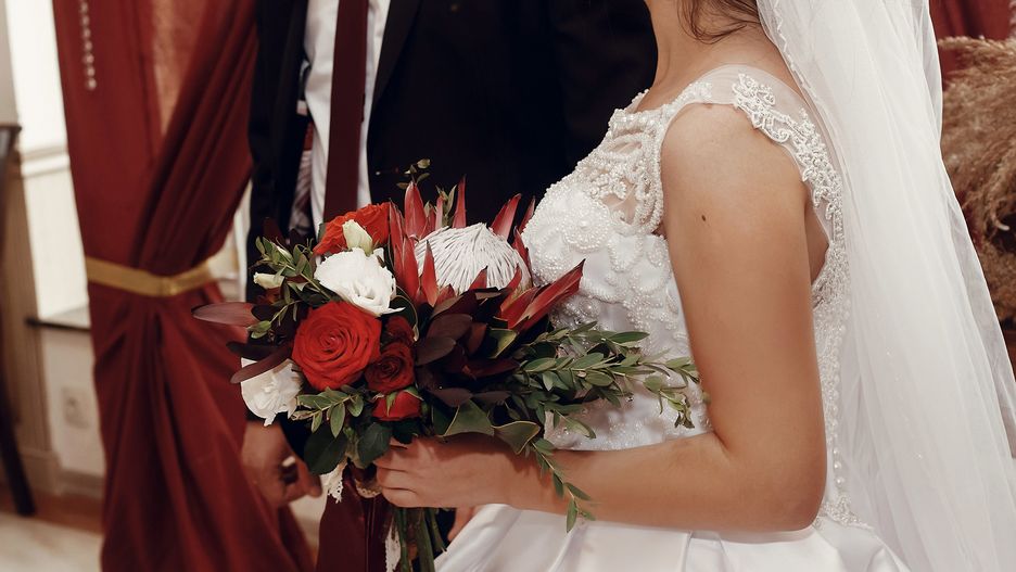 Pary młode najczęściej chcą dostawać pieniądze jako prezent ślubny