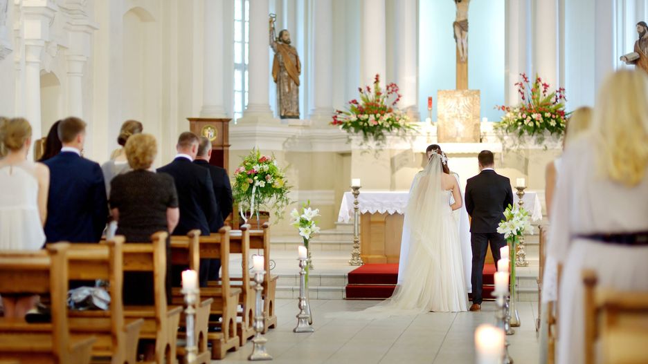 Tradycje ślubne często wzbudzają obawy wśród panien młodych