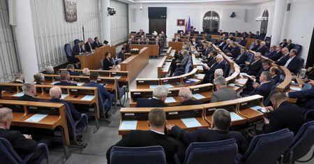 Senat przyjął ustawę ws. prądu. Ekspresowe tempo