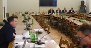 Senacka komisja rozpoczęła pracę nad nowelą o KRS. Członkowie PO opuścili salę