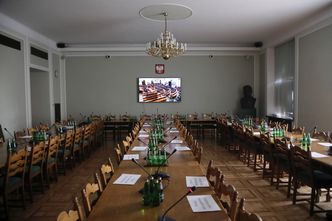 Senacka komisja przyjęła tarczę antykryzysową. Bez poprawek