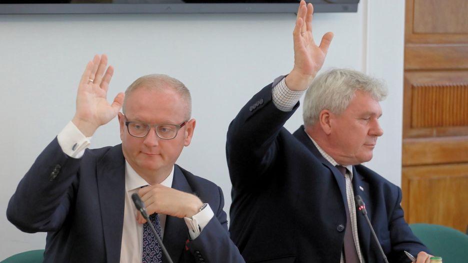 Senacka komisja zajmuje się ustawami dotyczącymi sądownictwa