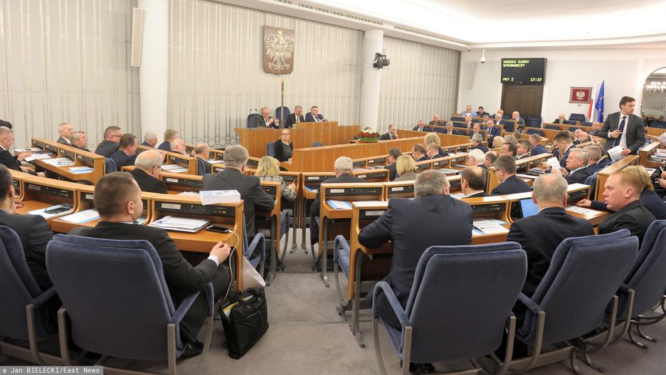 Senat.