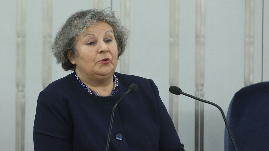 Dorota Czudowska zadawała podczas ostatniego posiedzenia Senatu filozoficzne pytania