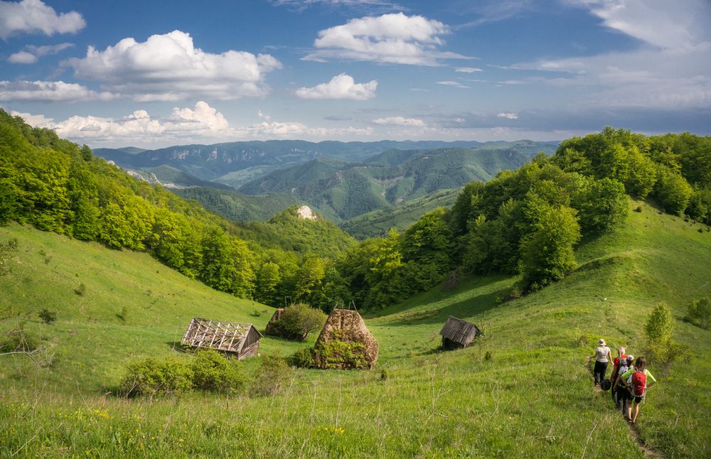 Apuseni. Rumunia. Góry są jak dobrze wyrośnięte ciasto drożdżowe, takie z dużymi dziurami
