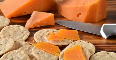 Ser mimolette – pomarańczowy specjał