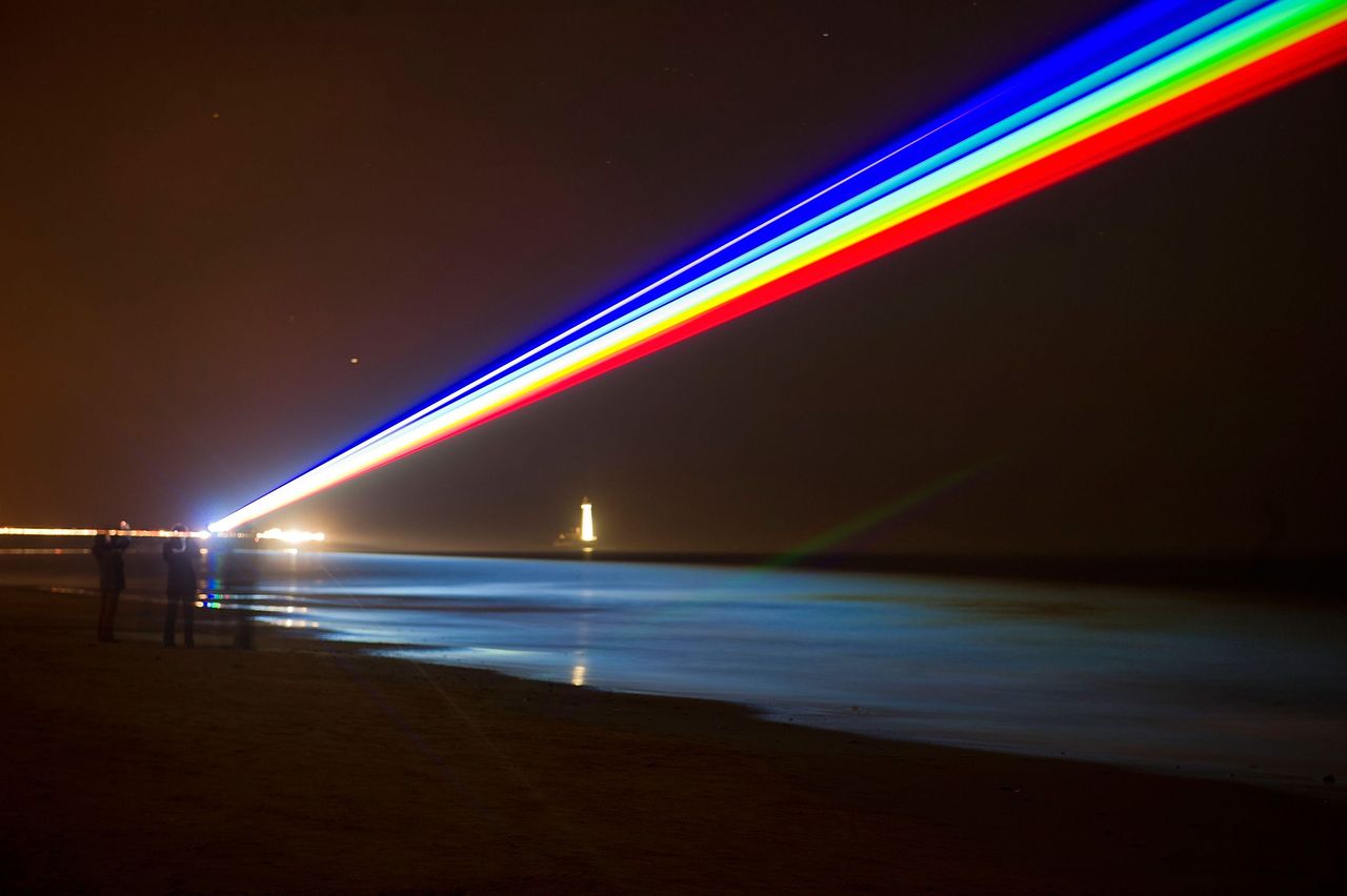 Laser z perspektywy pilota. Tak wygląda oślepienie załogi