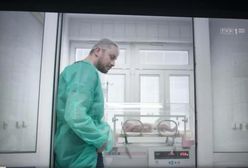 TVP wymazuje serduszko WOŚP z serialu. Widać to na zdjęciu