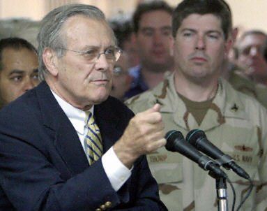 Rumsfeld: terroryści mają dostęp do niebezpiecznych broni