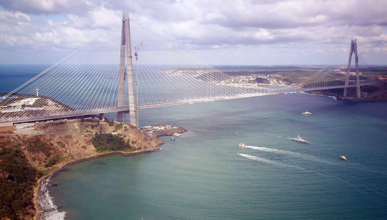 Ten most łączy Europę z Azją. Właśnie został otwarty