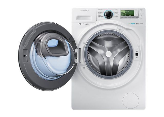 Przetestowaliśmy sterowaną smartfonem pralkę z podwójnymi drzwiami. Warto kupić AdWash?