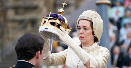 "The Crown" 3: Umarła królowa, niech żyje królowa! Netflix daje nam nową Elżbietę [RECENZJA]