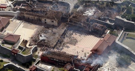 Japonia. Spłonął zamek Shuri na Okinawie. "Przegrzała się instalacja alarmowa"