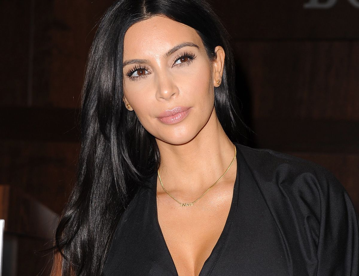 Kim Kardashian ofiarą napadu w Paryżu. Kanye West przerwał koncert!