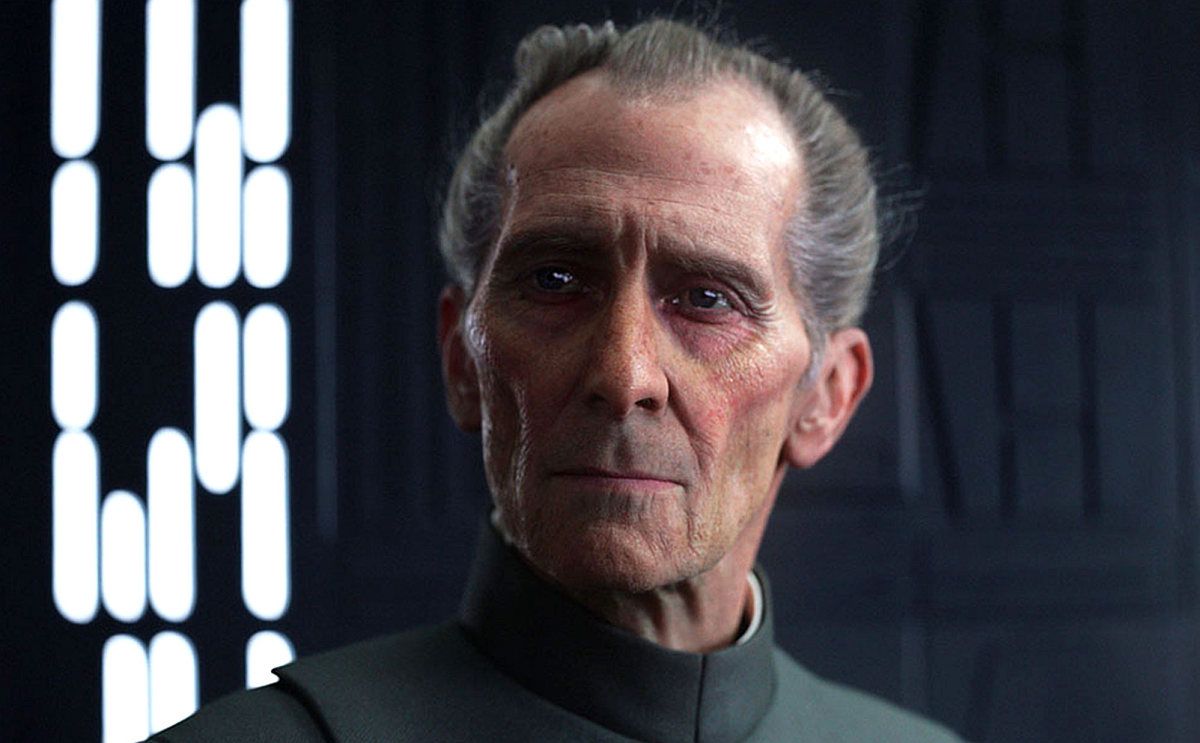 Peter Cushing w wersji cyfrowej - kadr z filmu "Łotr 1. Gwiezdne wony - historie" 