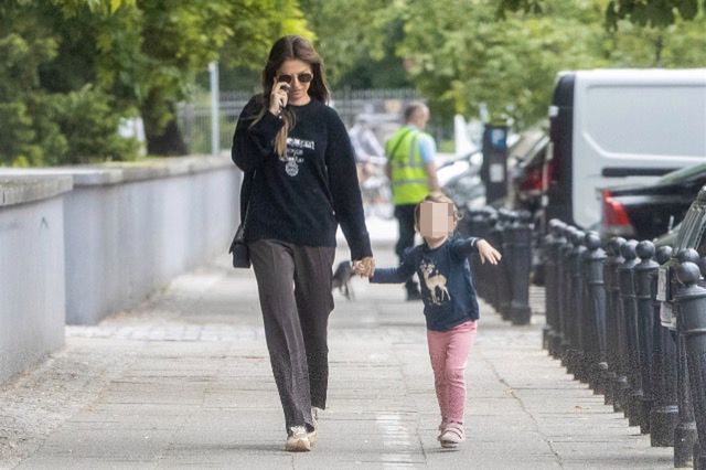 Anna Lewandowska z Klarą w Warszawie