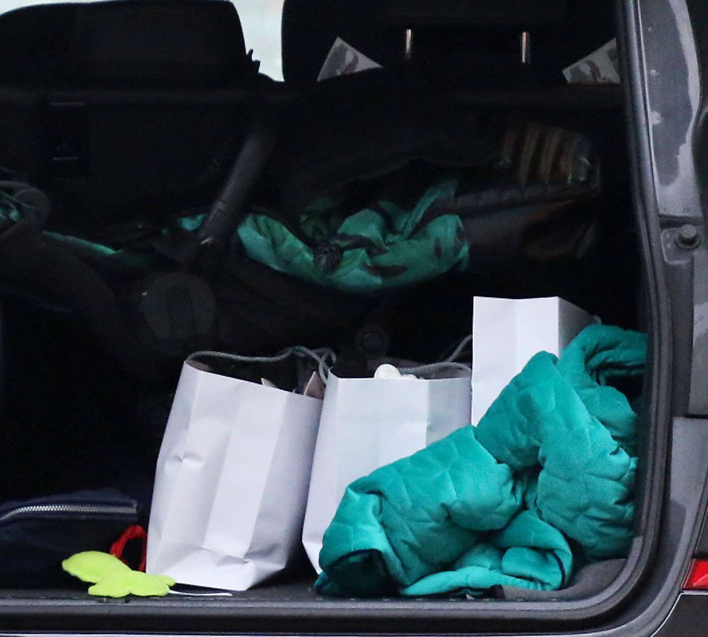 Torby w bagażniku samochodu Joanny Koroniewskiej