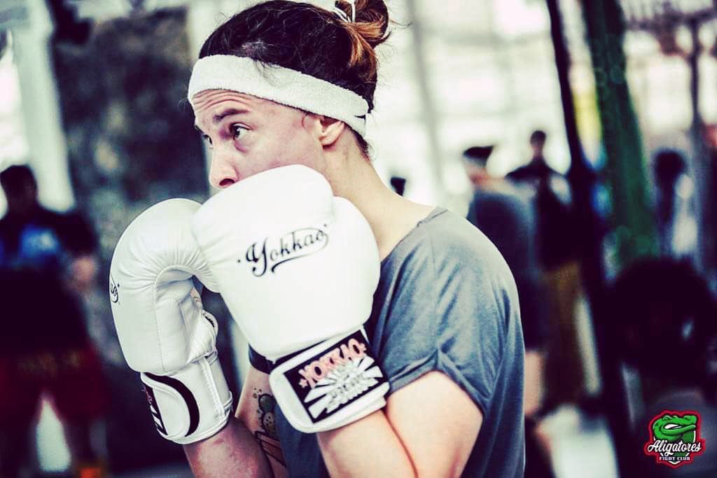 Córka Barbary Bursztynowicz trenuje boks tajski
