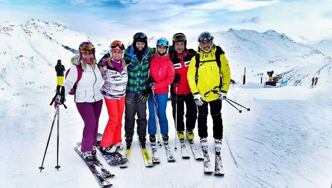 Katarzyna Skrzynecka z córka i mężem w Livigno