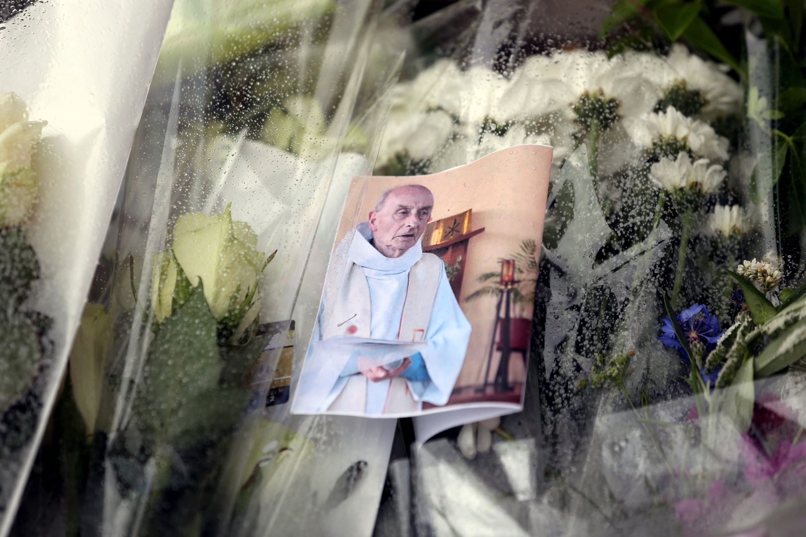 Muzułmanie nie chcą pogrzebać mordercy francuskiego księdza