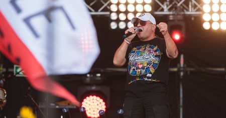 Jerzy Owsiak wulgarnie do rządu: "Możecie mi strzelić w łeb"