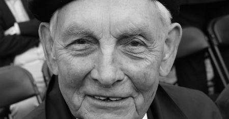 Nie żyje ppłk. Stanisław Oleksiak. Honorowy prezes Światowego Związku Żołnierzy AK zmarł w wieku 93 lat