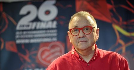 Jurek Owsiak zarobił na książce. Pieniądze przekazuje protestującym w Sejmie
