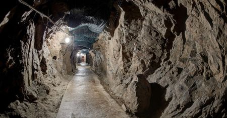 74 lata temu hitlerowcy rękami więźniów wyryli pod zamkiem Książ podziemny kompleks. Wreszcie zobaczymy, co kryje