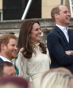 Harry, Kate i William zrobili kinderbal w Pałacu Buckingham. Bawili się jak dzieci!