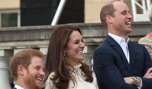 Książę William skomentował zaręczyny Harry'ego. Dowcipnie dopiekł bratu