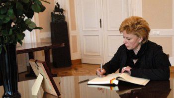 Krystyna Janda wpisuje się do księgi