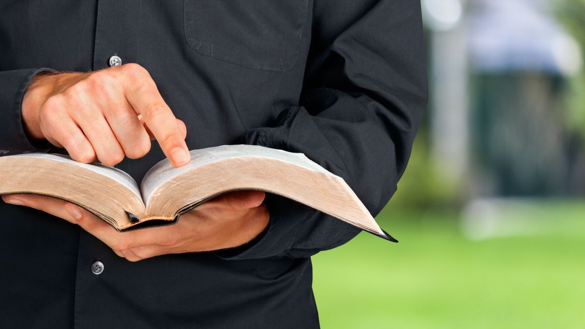 Wśród rozwiązań pomocowych tarczy antykryzysowej znalazły się też zapisy obejmujące duchownych.