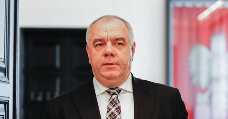 Koronawirus w Polsce. Jacek Sasin: będzie delegacja do Smoleńska, ale ograniczona