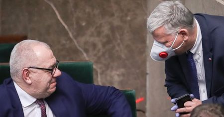 Wybory korespondencyjne. Sasin: Poczta jest gotowa. Listonosze rozniosą pakiety w 3 dni