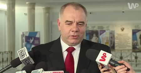 Donald Tusk przyjeżdża do Warszawy. PiS: "Zachowuje się jak celebryta"
