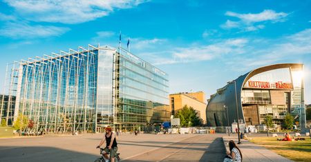 Najszczęśliwsze kraje świata 2020. Polska daleko na liście