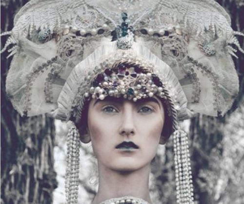 Pokochali ją fetyszyści. Niezwykłe stroje polskiej projektantki