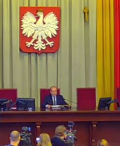 Radni PiS nie przyszli uczcić Adamowicza. "Puste miejsca"